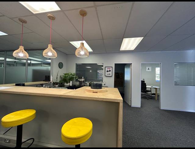 159M² OFFICE TO LET IN STEENBERG